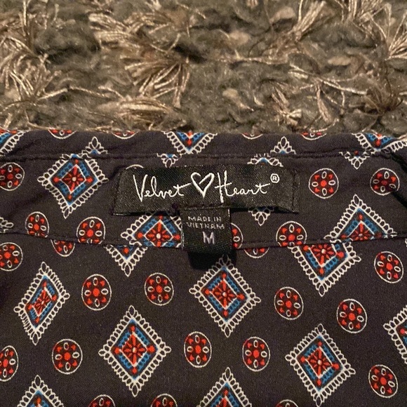 Patterned Button Down Shirt - Picture 3 of 3